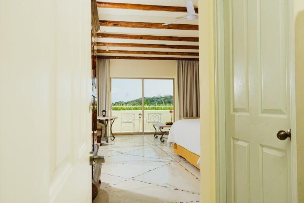 Quinta Real Huatulco Master Suite King 4