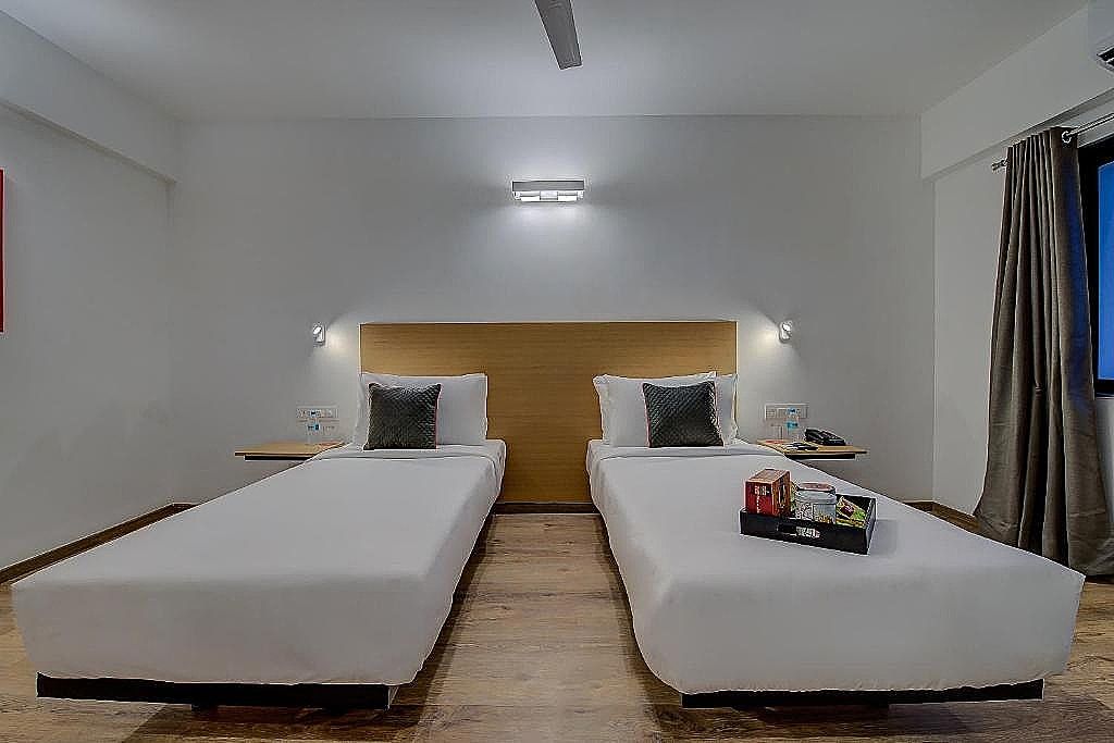 Townhouse Hadapsar Near Amanora Mall Deluxe Room 3