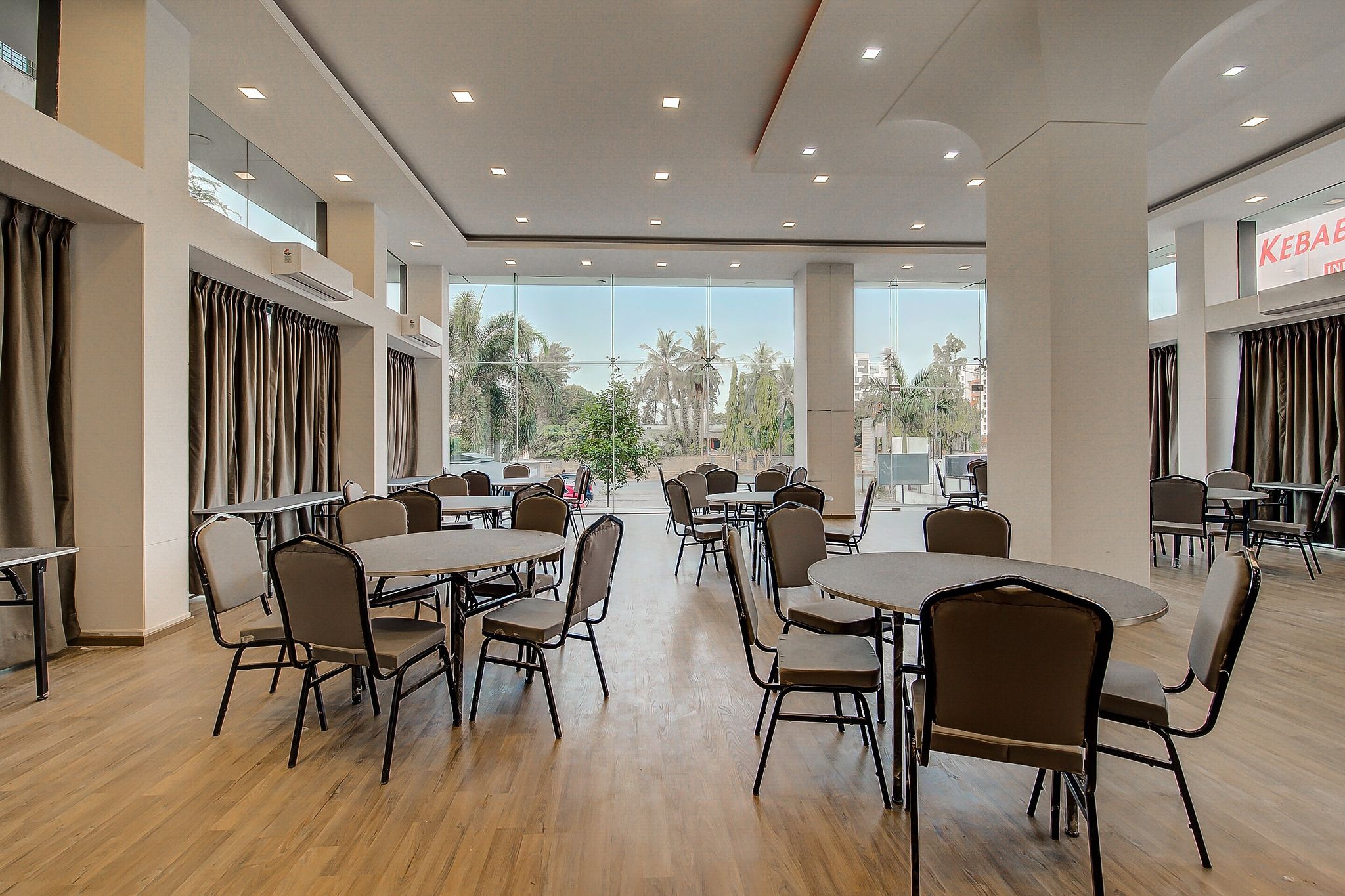 Food & Dining