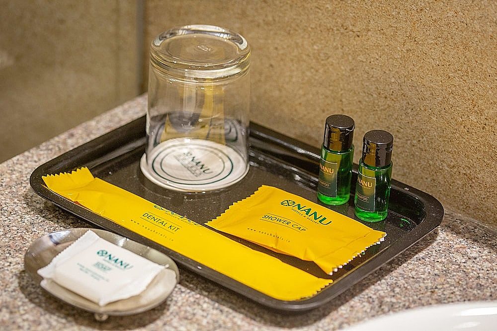 Bathroom amenities