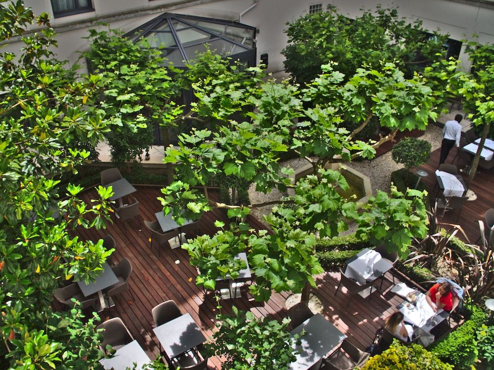 undefined Mercure Paris Gare Montparnasse TGV 2