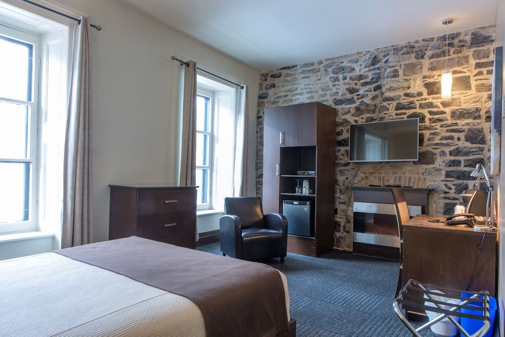 undefined Hôtel Sainte-Anne 10