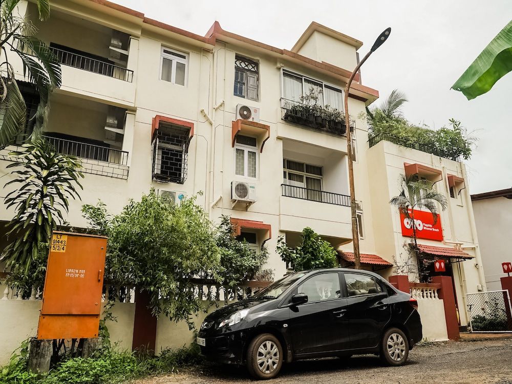 undefined OYO Flagship 395 Miramar Beach 5