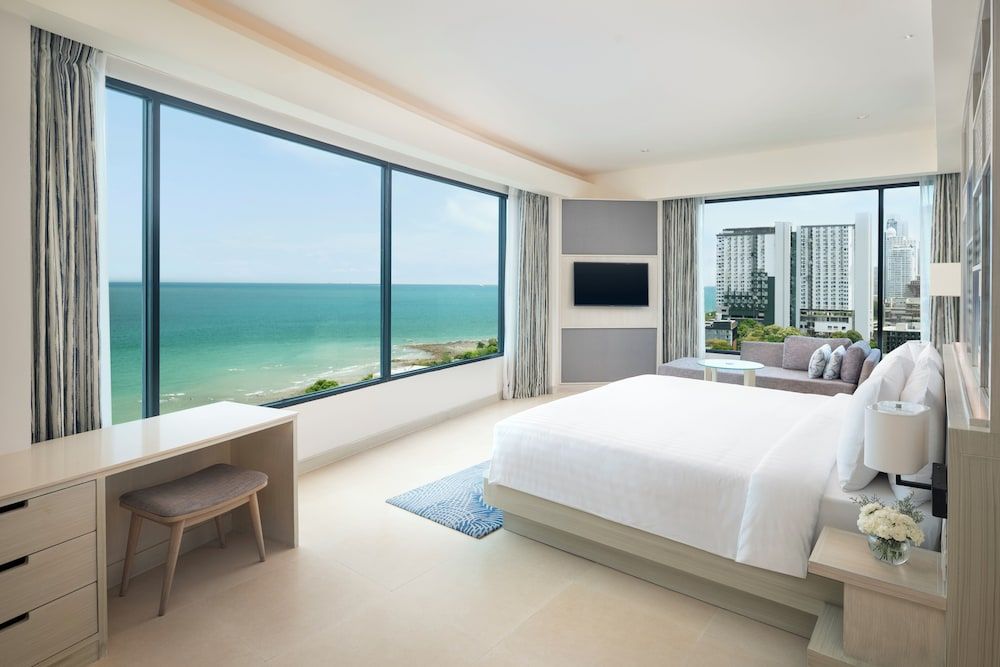 Deluxe Room, Ocean View (Grand)