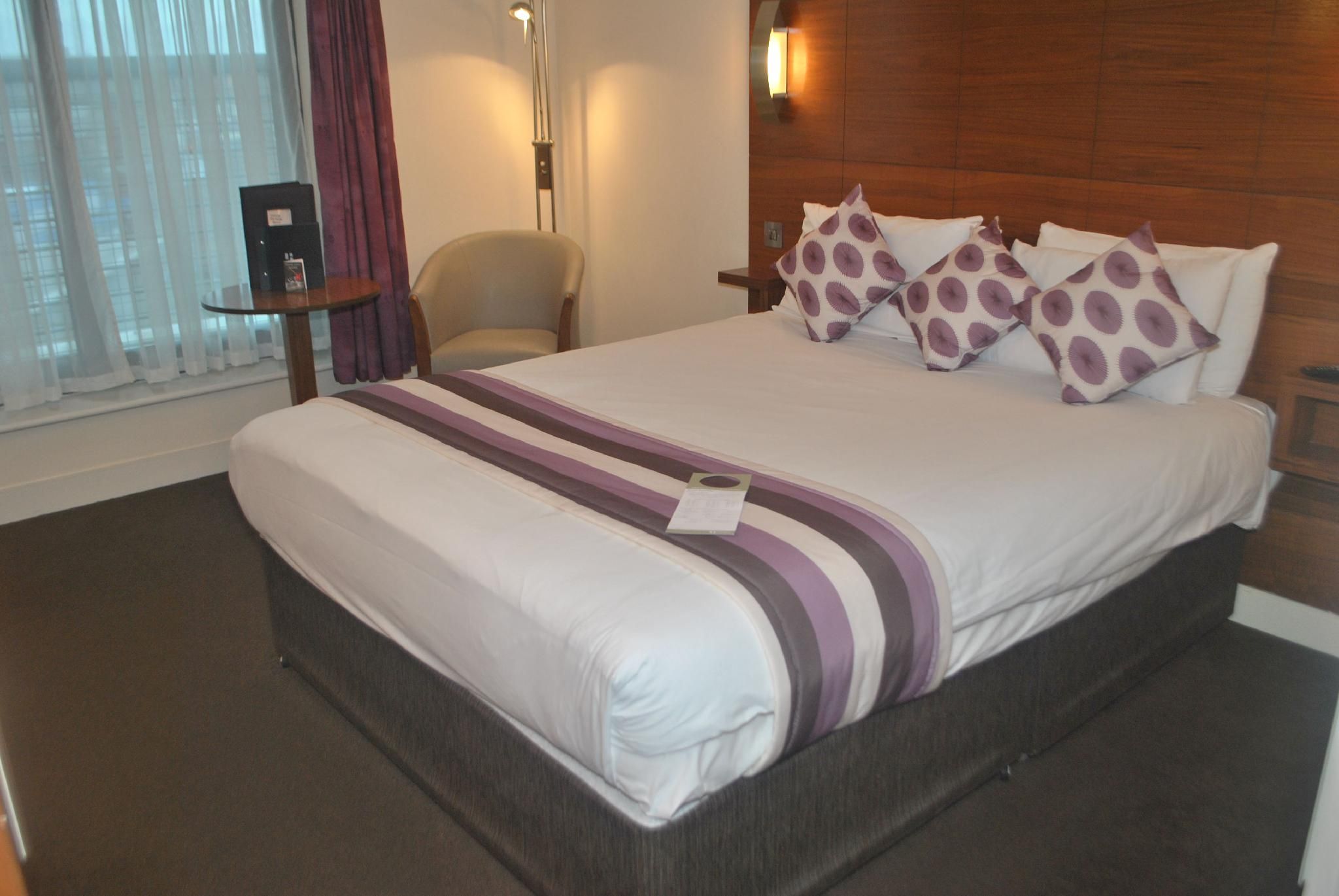 Double Room with Free Hot Breakfast