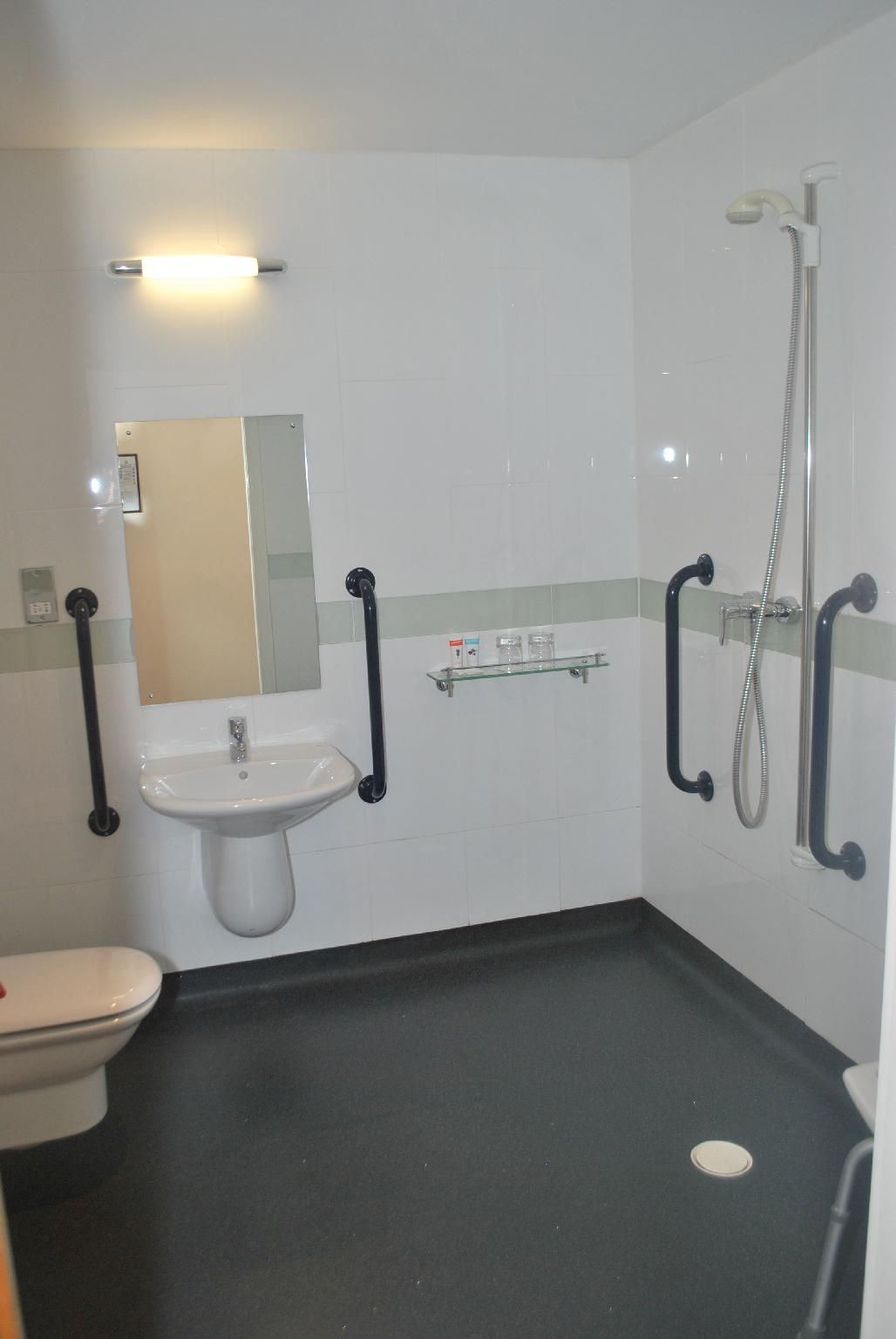 Double or Twin Room - Disability Access with Free Hot Breakfast