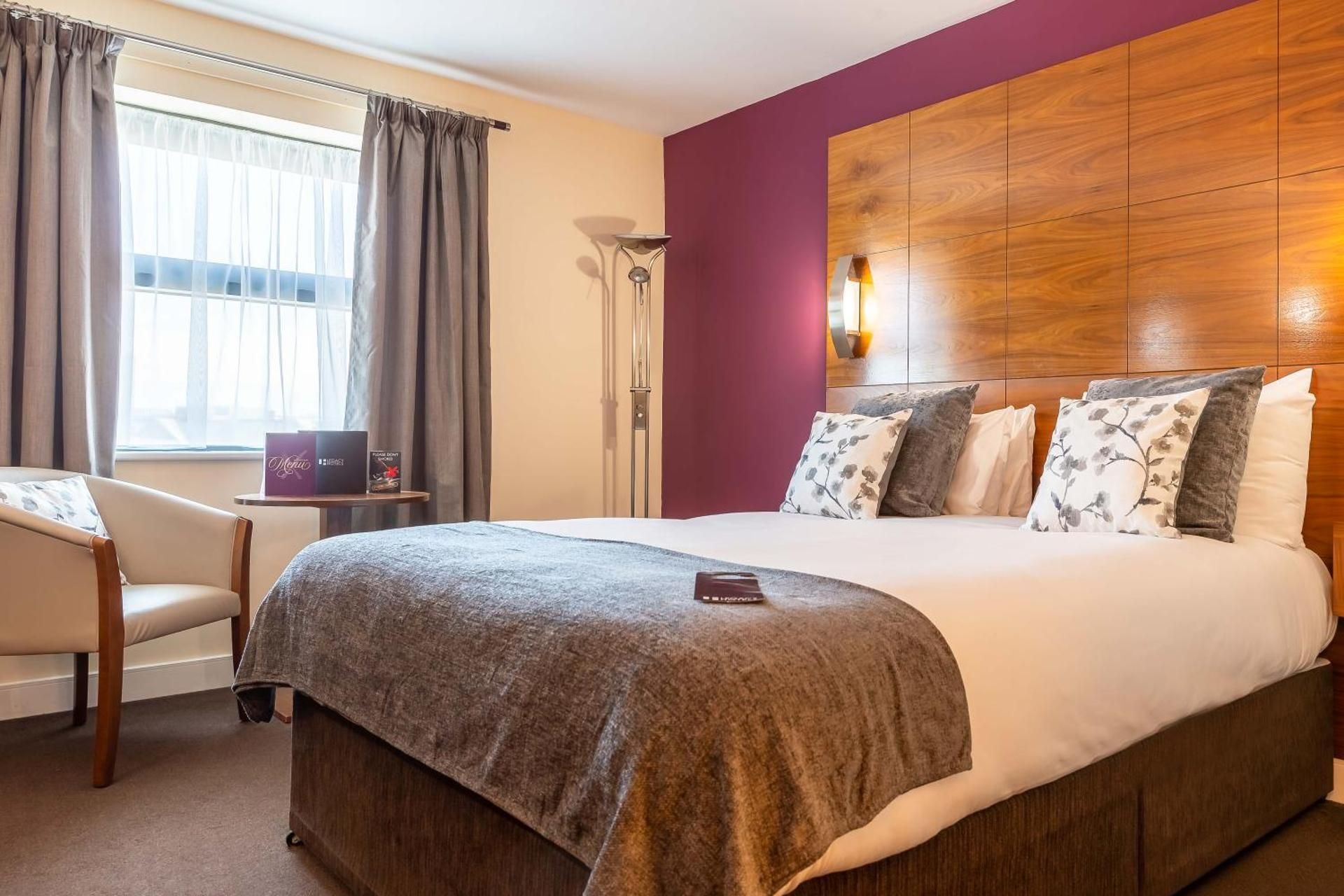 Executive Double Room with Free Hot Breakfast