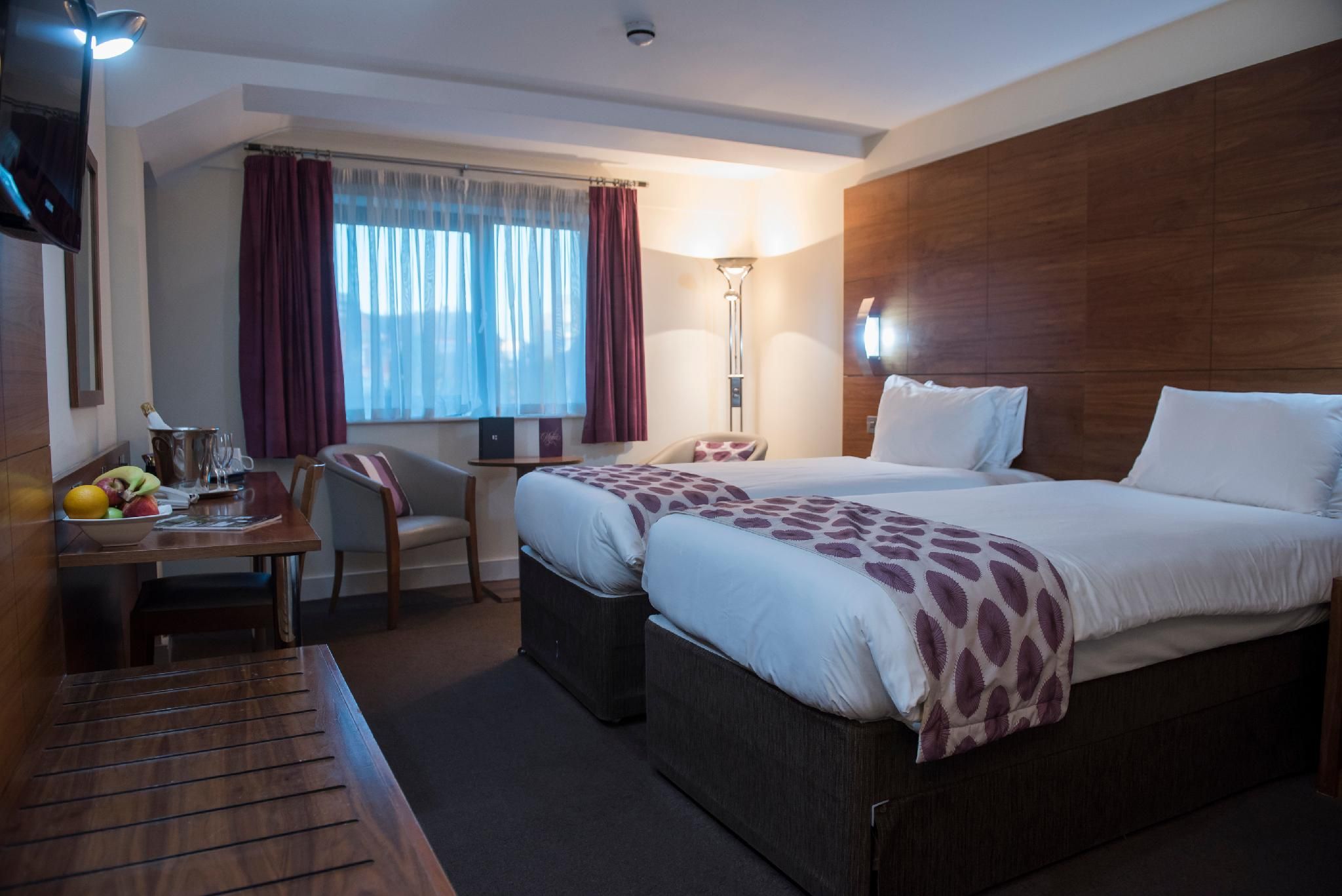 Twin Room with Free Hot Breakfast