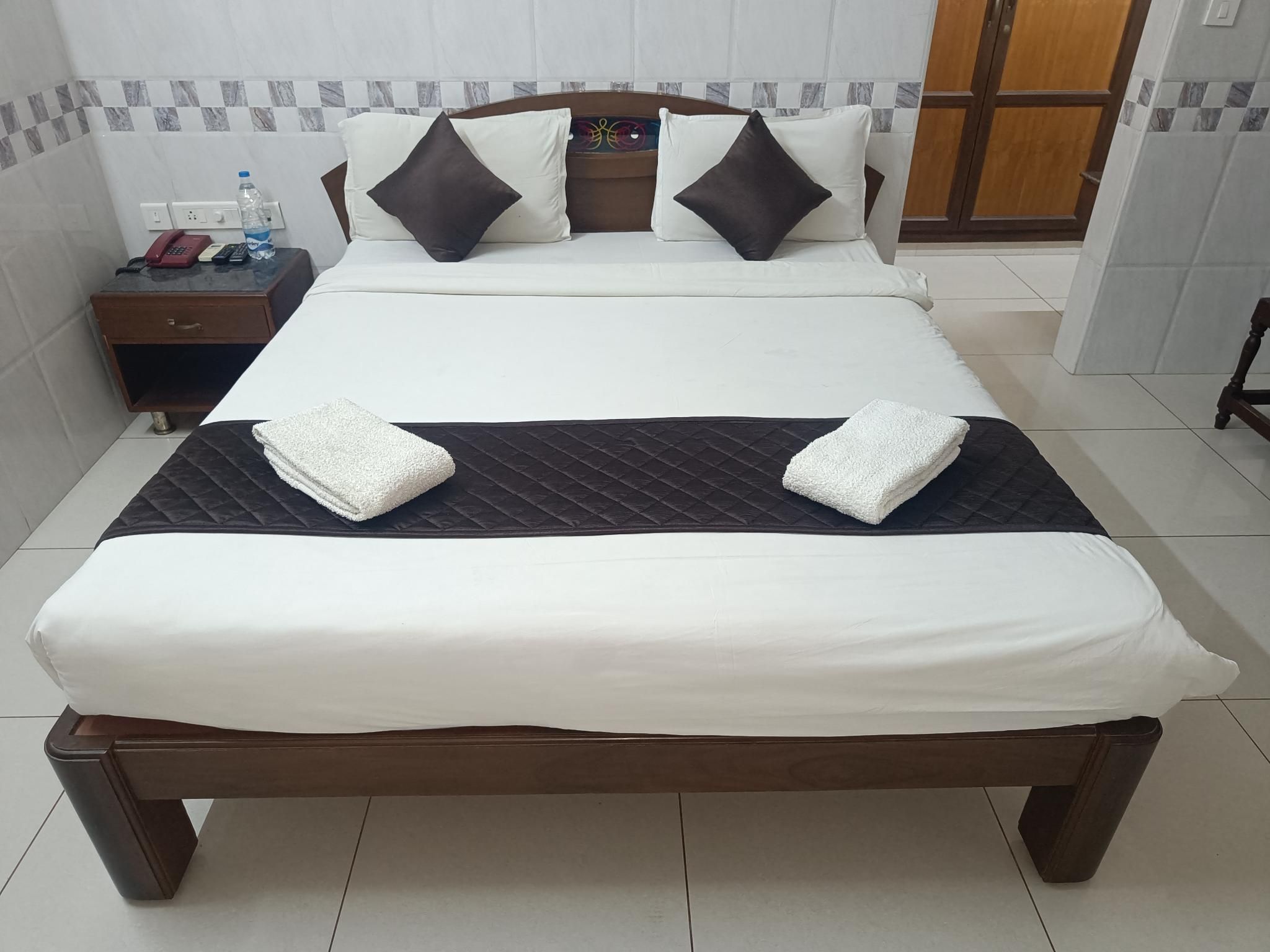 Hotel Arunachala Standard Double 2