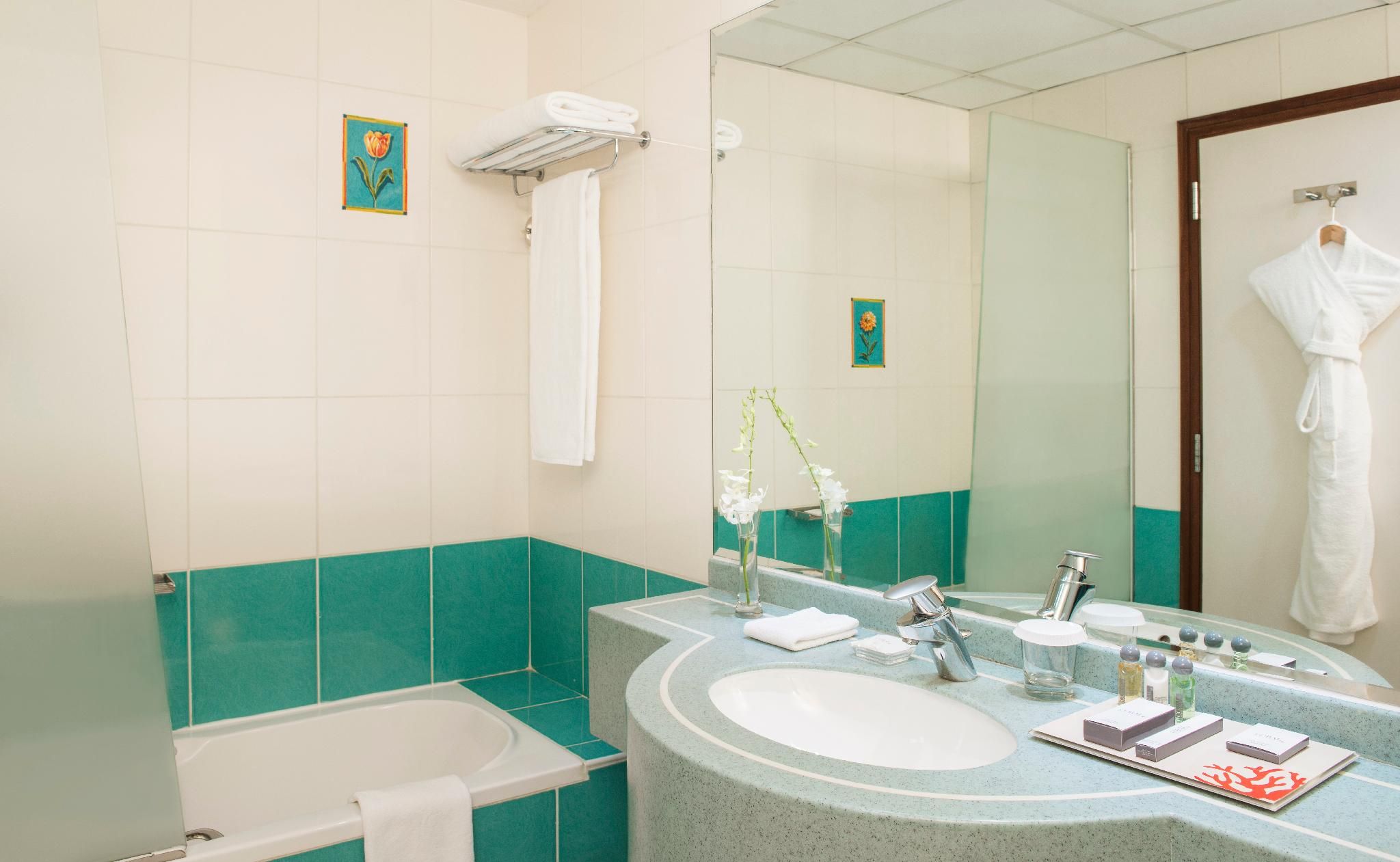 Coral Dubai Deira Hotel Standard Twin Room 3