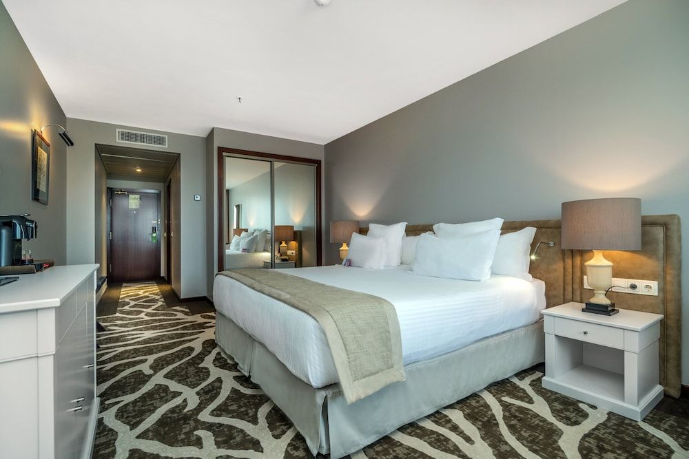 Premium Room, 2 Twin Beds, River View