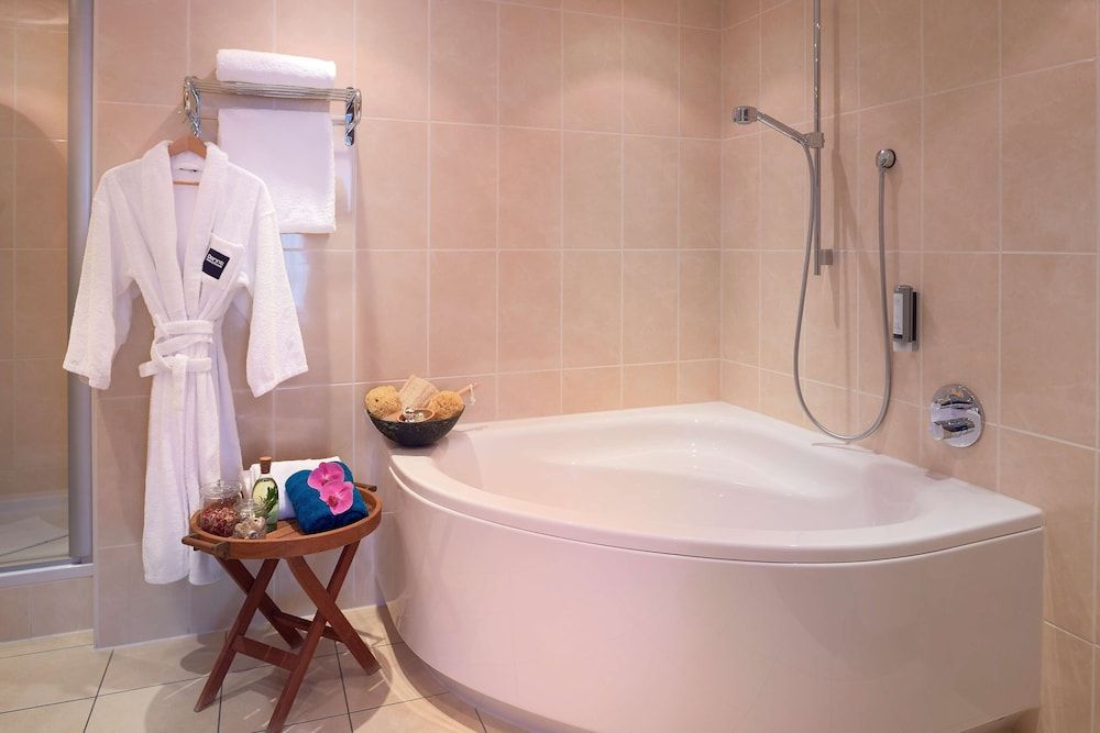 Dorint Hotel am Dom Erfurt Comfort Suite 4