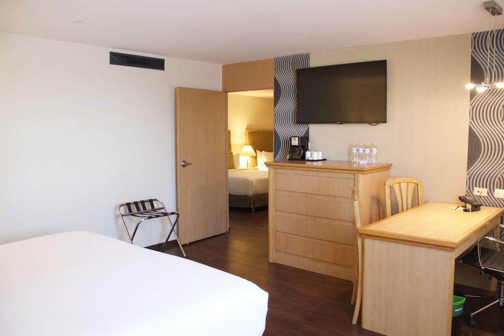 undefined Hotel Riazor Aeropuerto 5