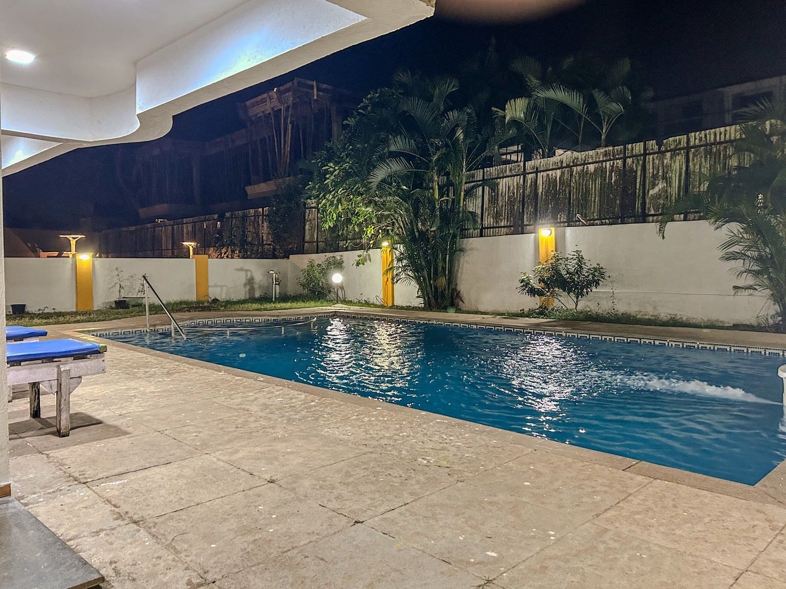 LA Costa Residency