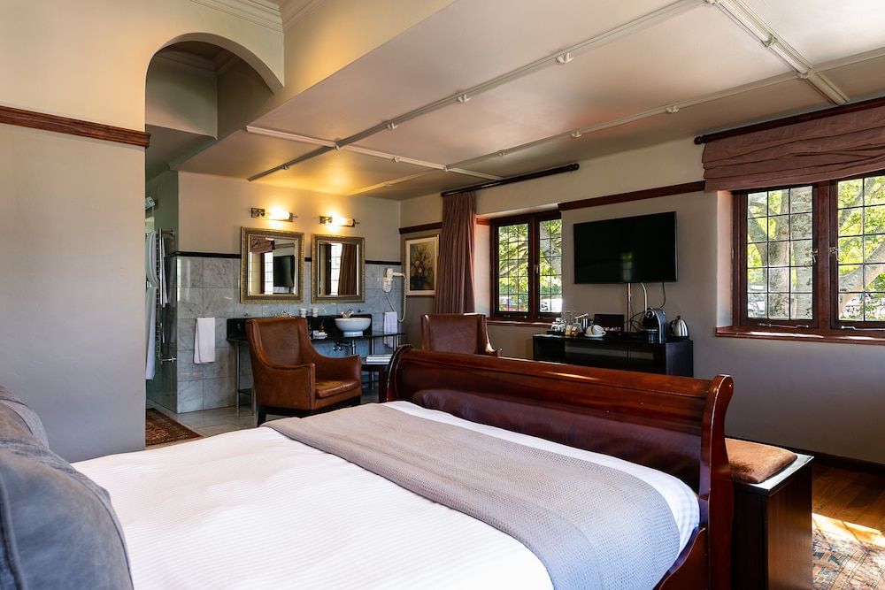 Camps Bay Retreat Manor Mountain Room