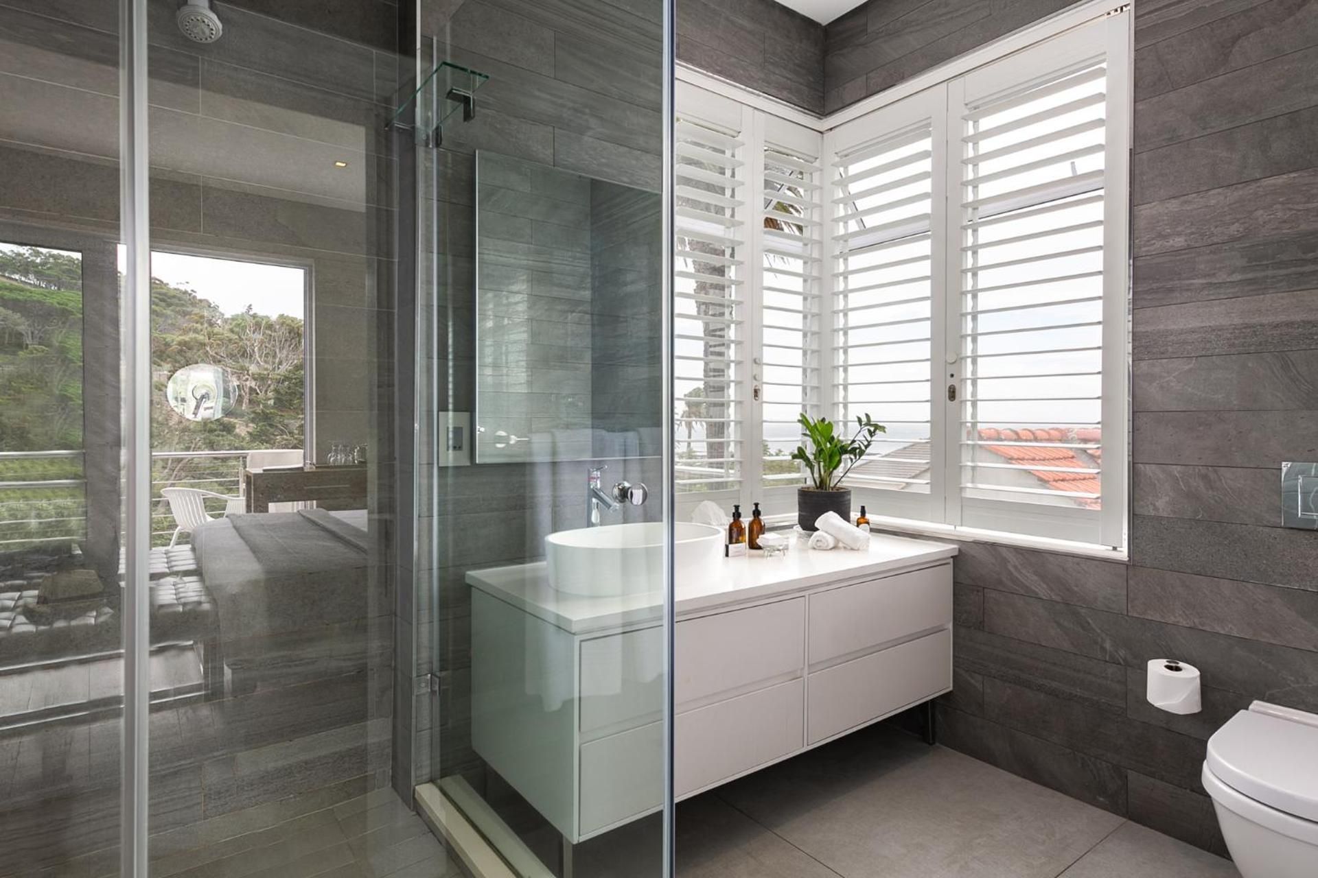 Double or Twin Room with Sea View