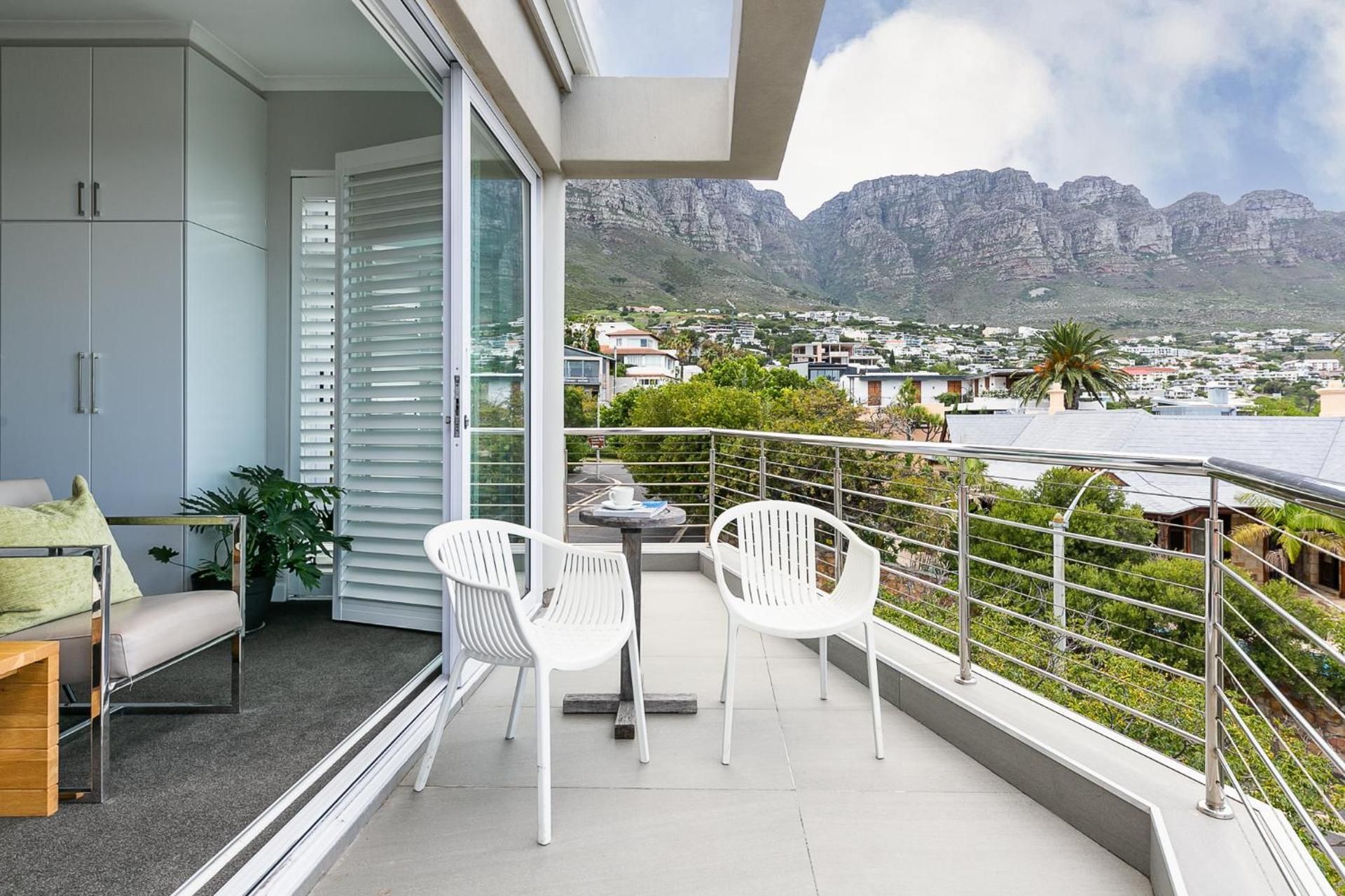 Deluxe Suite with Sea View