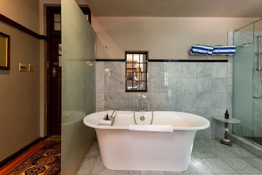 Camps Bay Retreat Manor Mountain Room 11