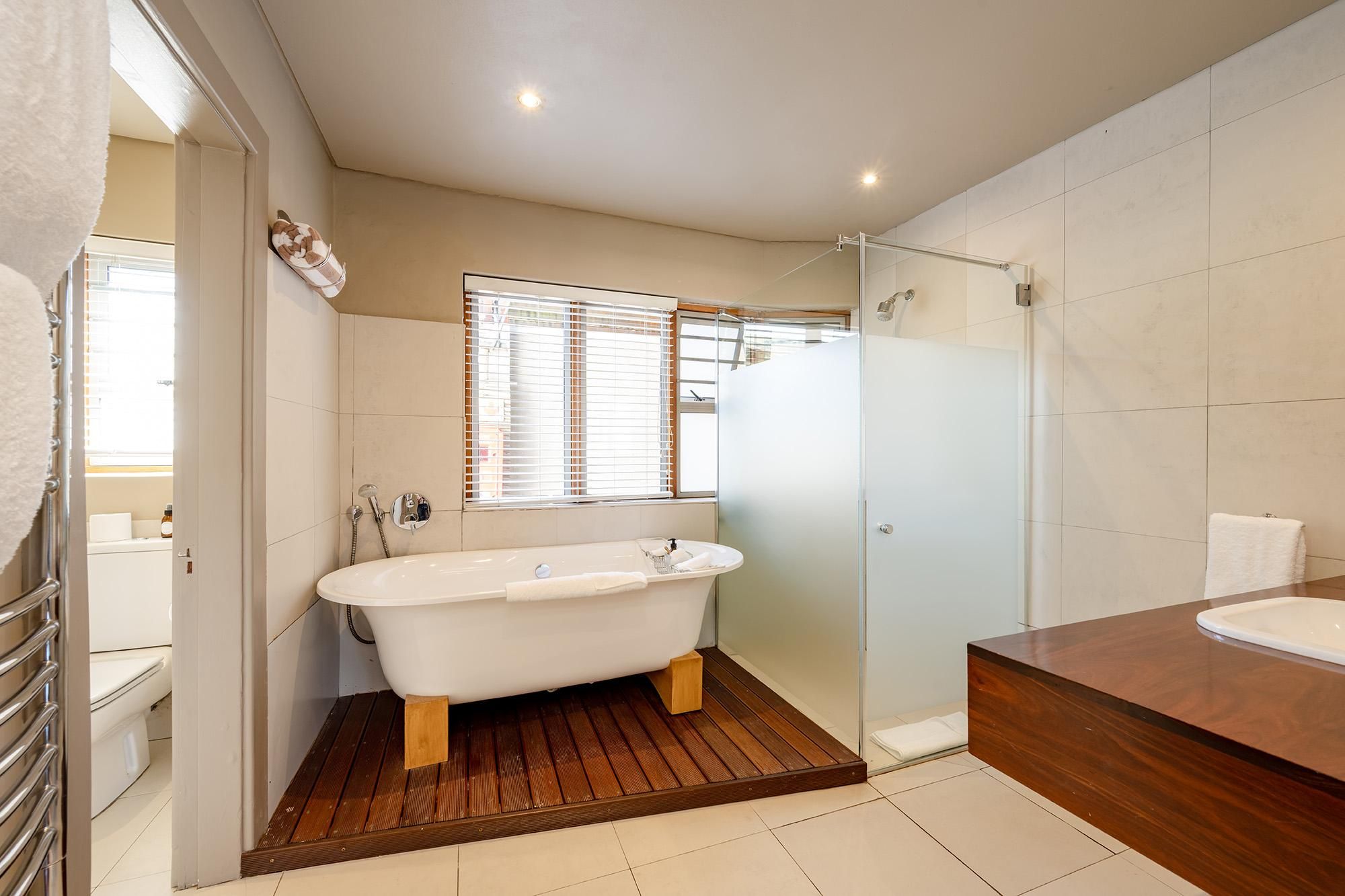 Wood-Fired Hot Tub Nature View Residence