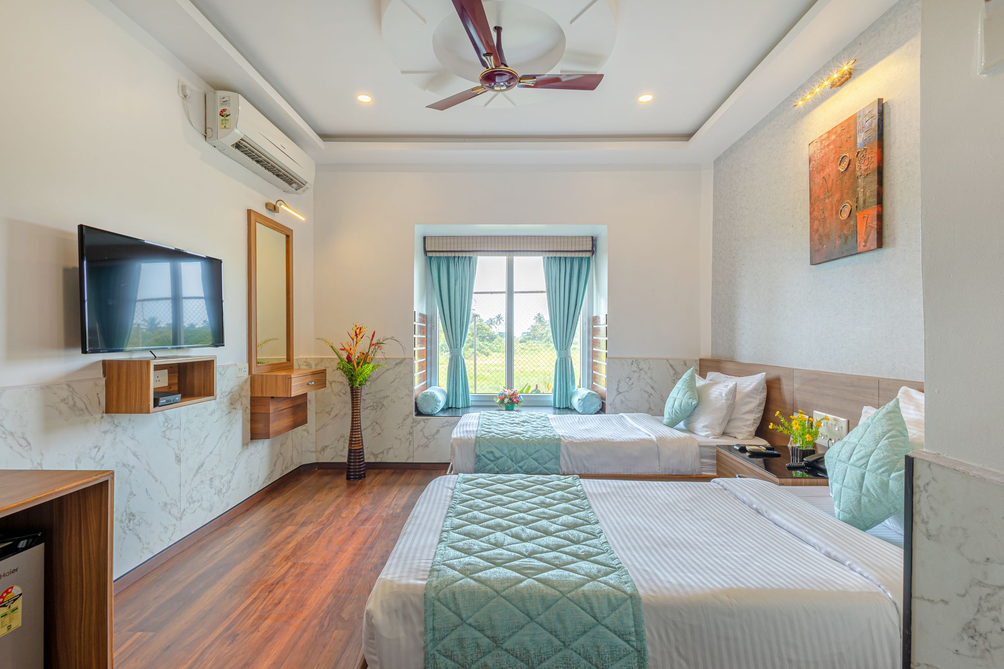Salcete Beach Resort Executive Room 8