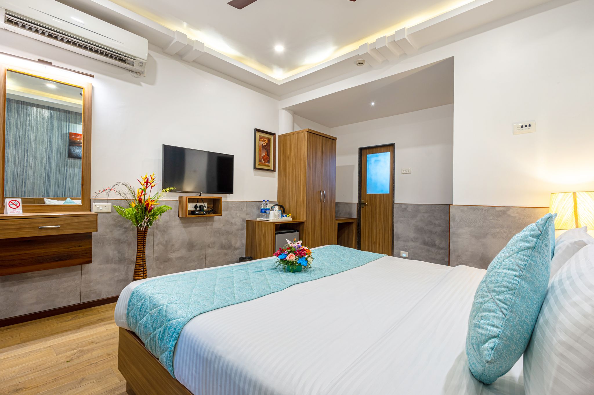 Salcete Beach Resort Executive Room 17