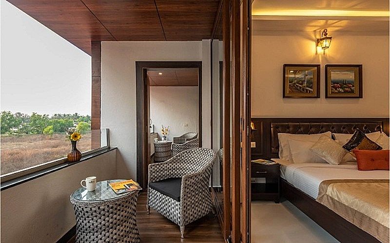 Salcete Beach Resort Premium Room 9