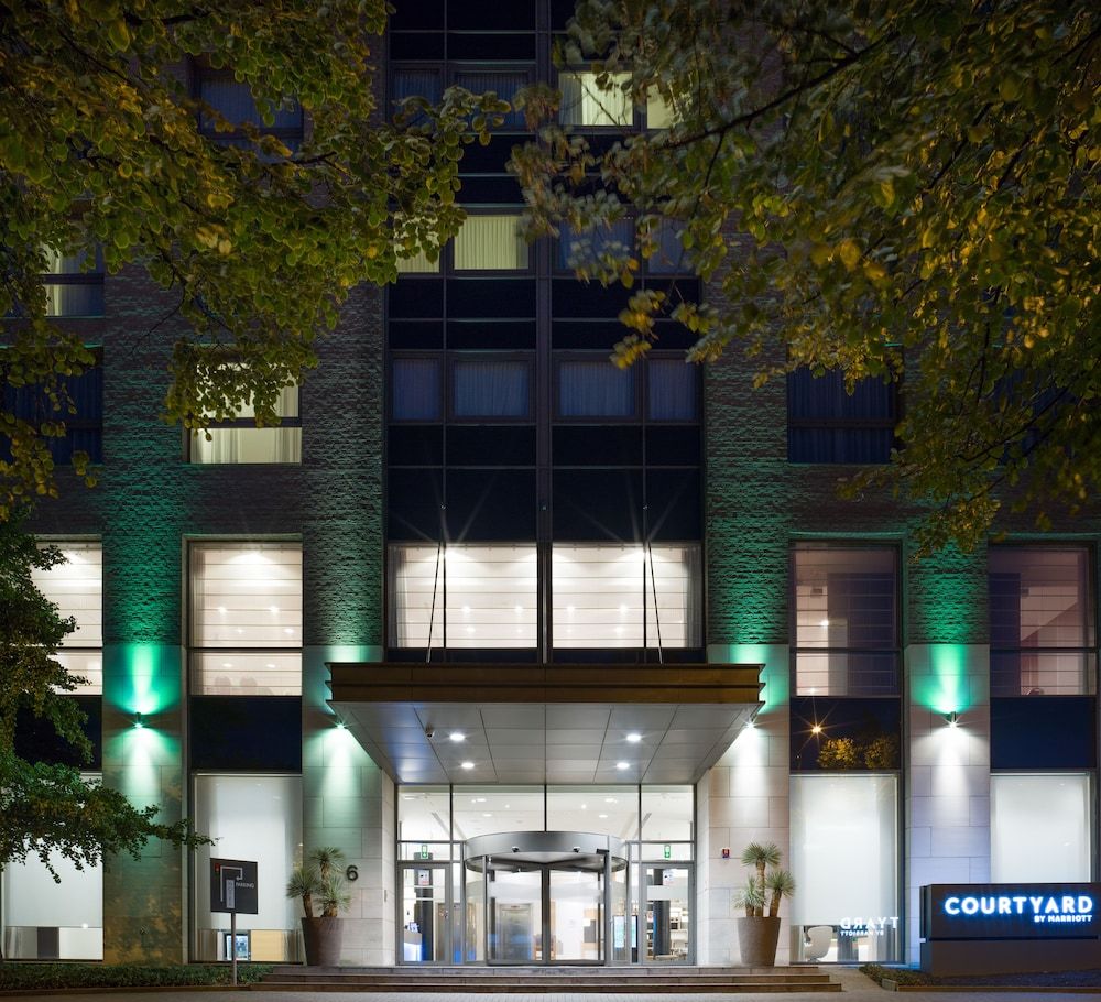 undefined Courtyard by Marriott Brussels 3