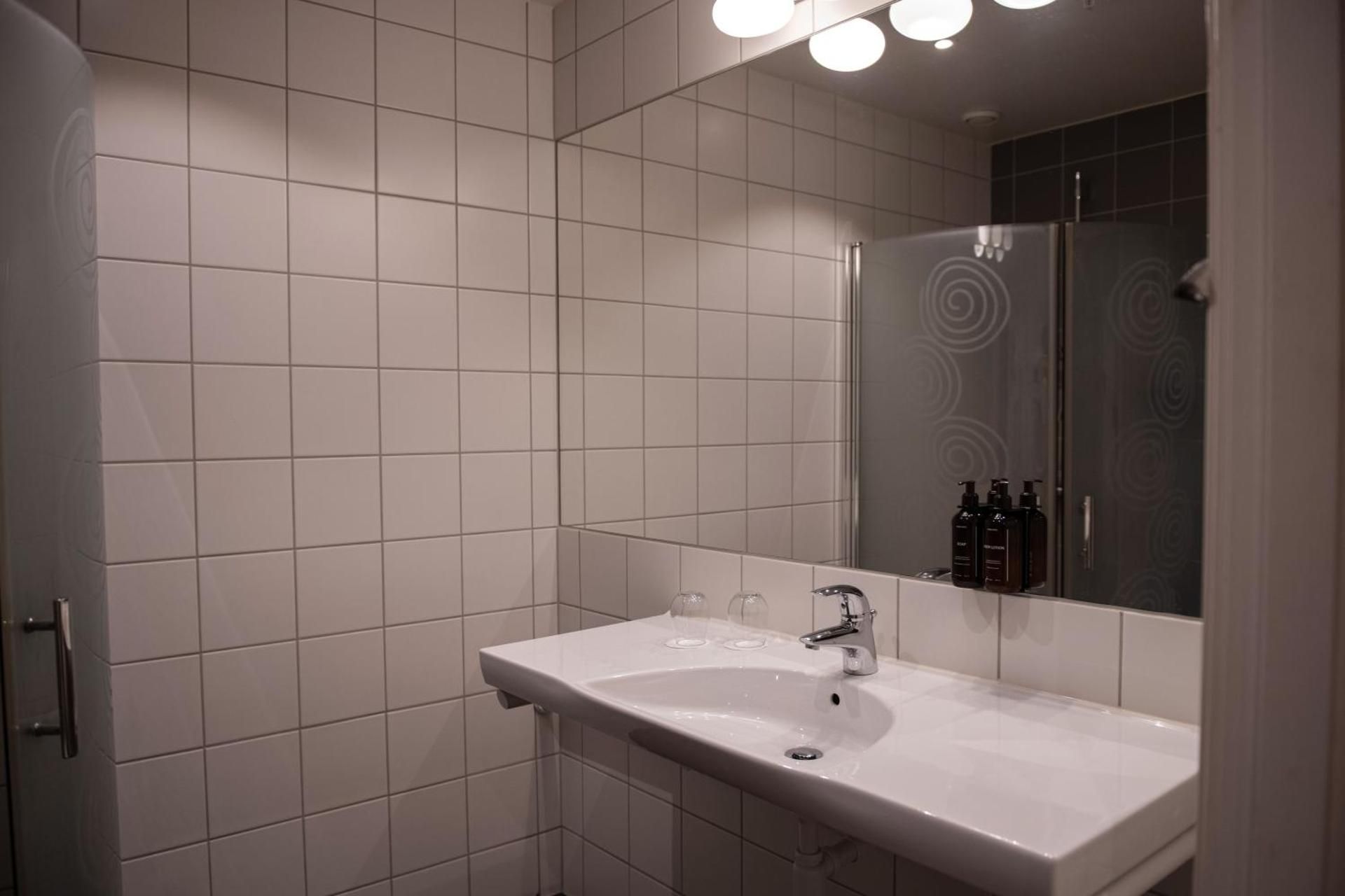 1 Single Bed No Smoking