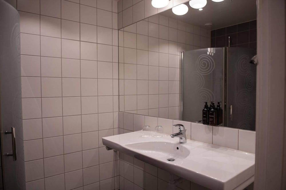 Home Hotel Odin Family Room 4