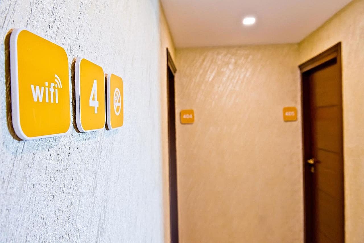 X by Bloom Indiranagar Deluxe Twin Room 11