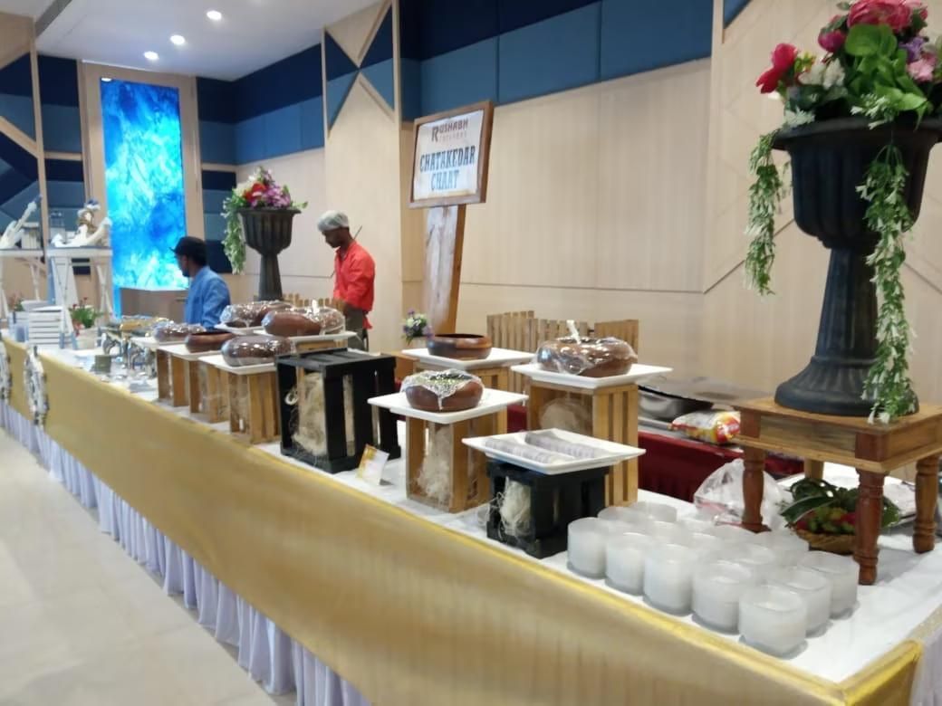 Food & Dining