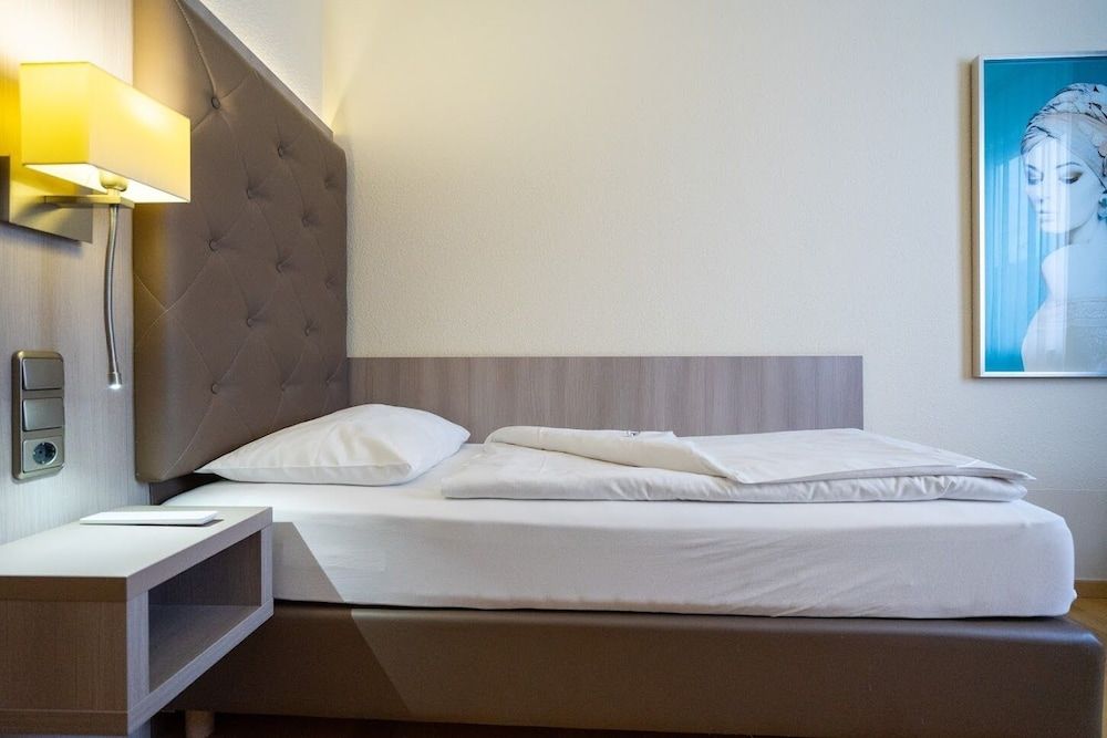 Economy Single Room, 1 Twin Bed (air conditioning)