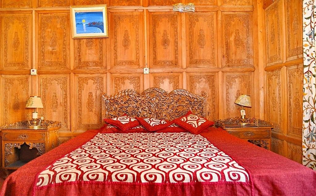 De Laila House Boat by Sterling Deluxe Suite