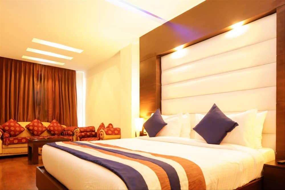 undefined Hotel Mint Park Blue 7