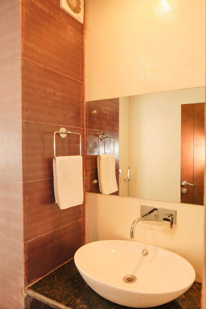 Hotel Mint Park Blue Executive Room 10