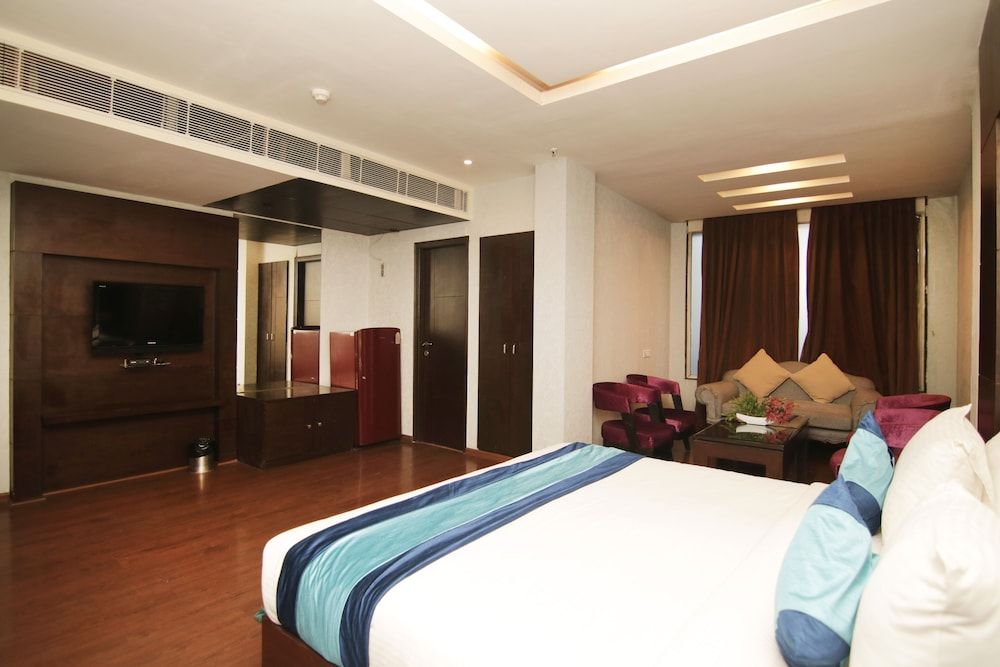 undefined Hotel Mint Park Blue 8