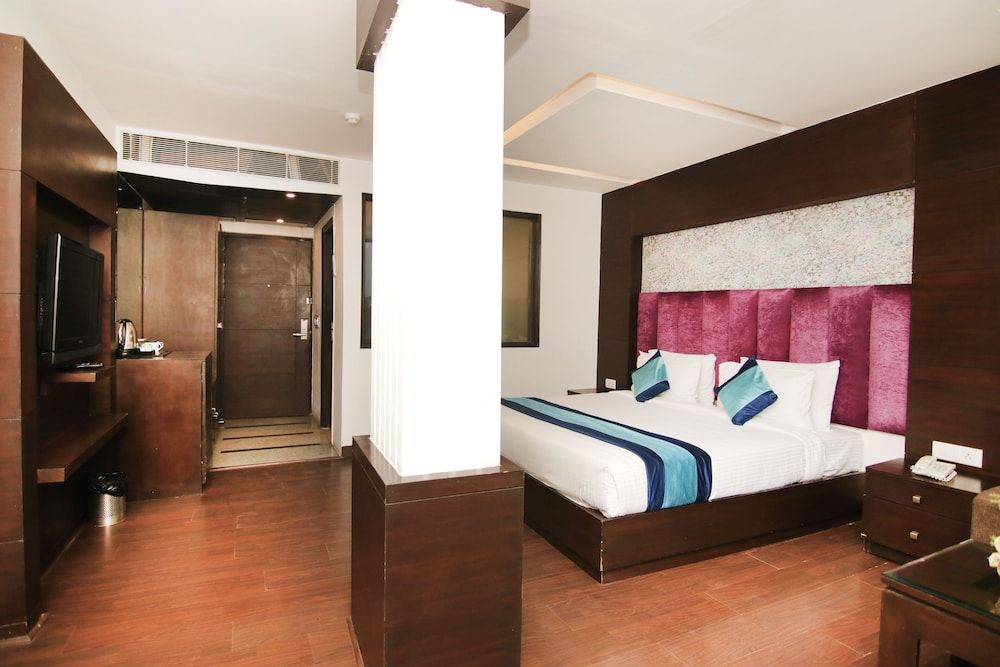 Hotel Mint Park Blue Executive Room 7