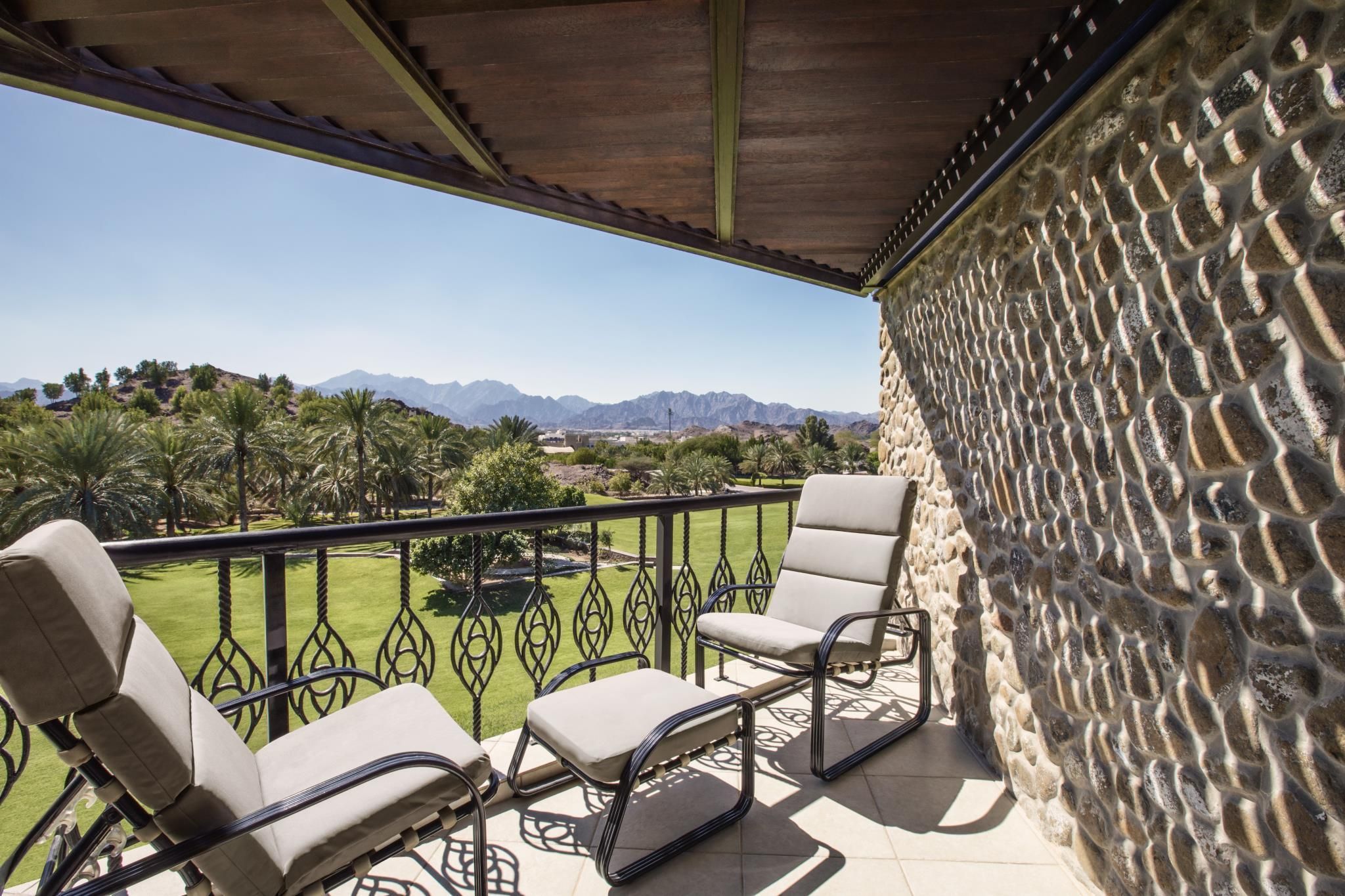 Deluxe Mountain View Room with Balcony