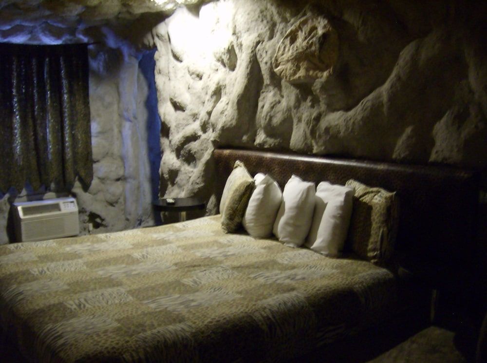 Suite, 1 Bedroom (Jurassic Cave)