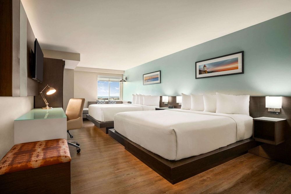 Room, Multiple Beds, Non Smoking