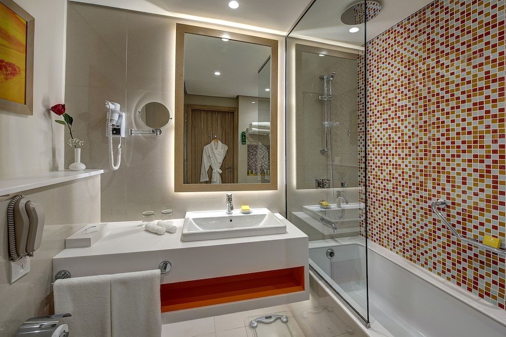 Al Khoory Atrium Hotel Superior Double Room 5