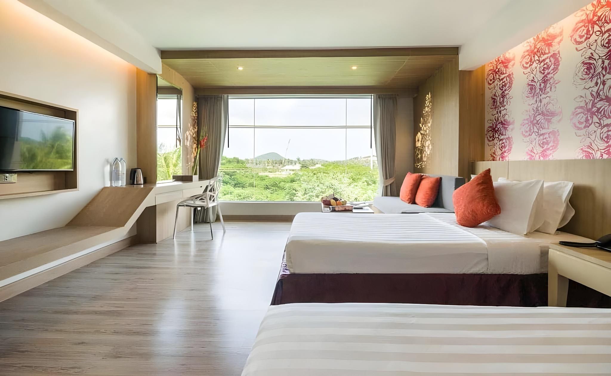 Deluxe Double Room - Lake Building