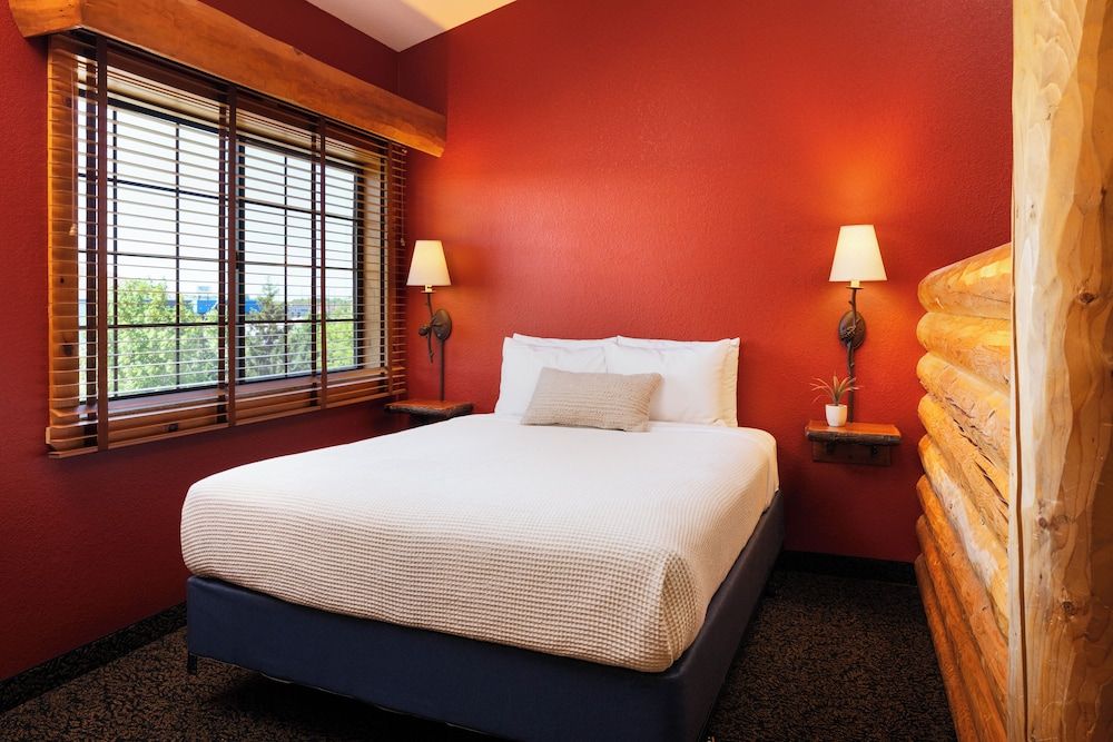 bantr Grand Hotel Wausau - Rothschild Family Room 2