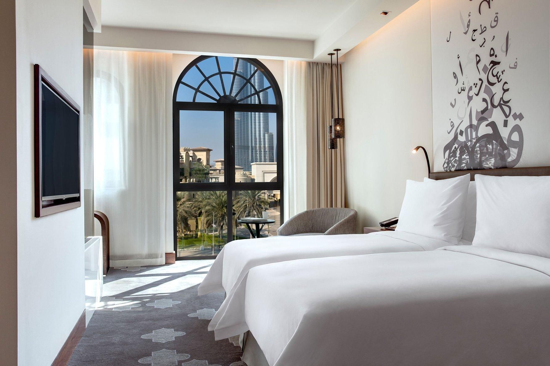 Deluxe Landmark View, Guest room, 2 Twin, Dubai Iconic view