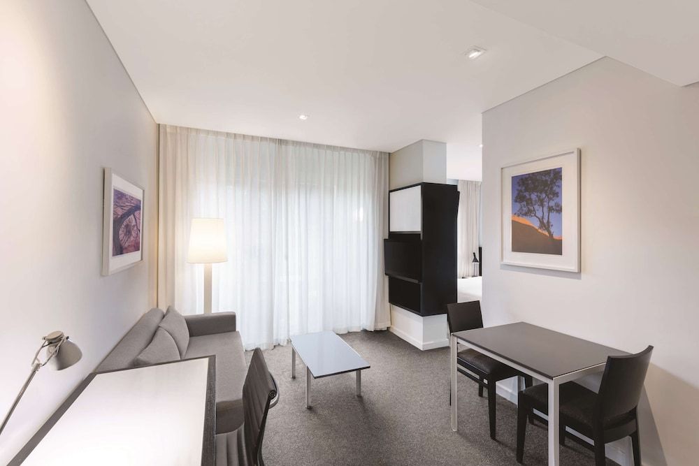 Adina Apartment Hotel Perth Premier Apartment, 1 Bedroom (King or Twin, Weekly Housekeeping) 8