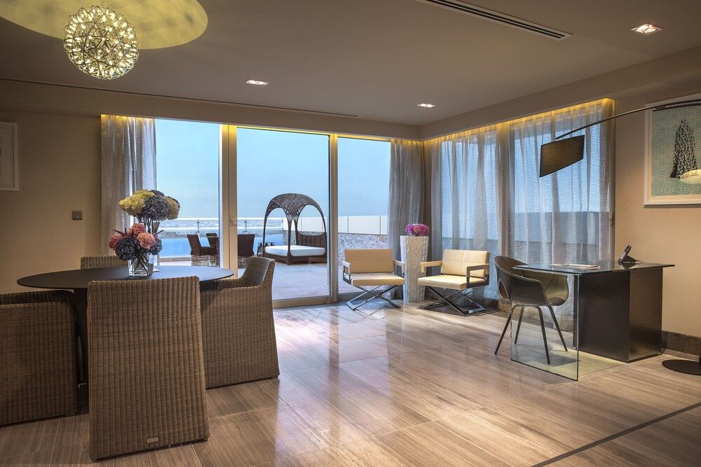 undefined The Art Hotel & Resort 5
