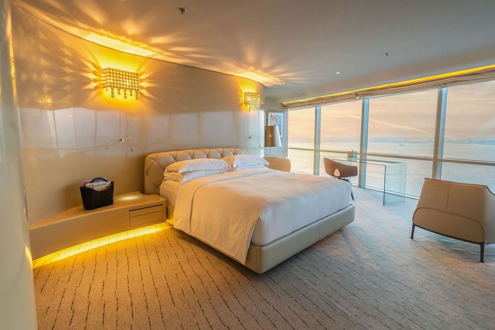 The Art Hotel & Resort Royal Suite 2