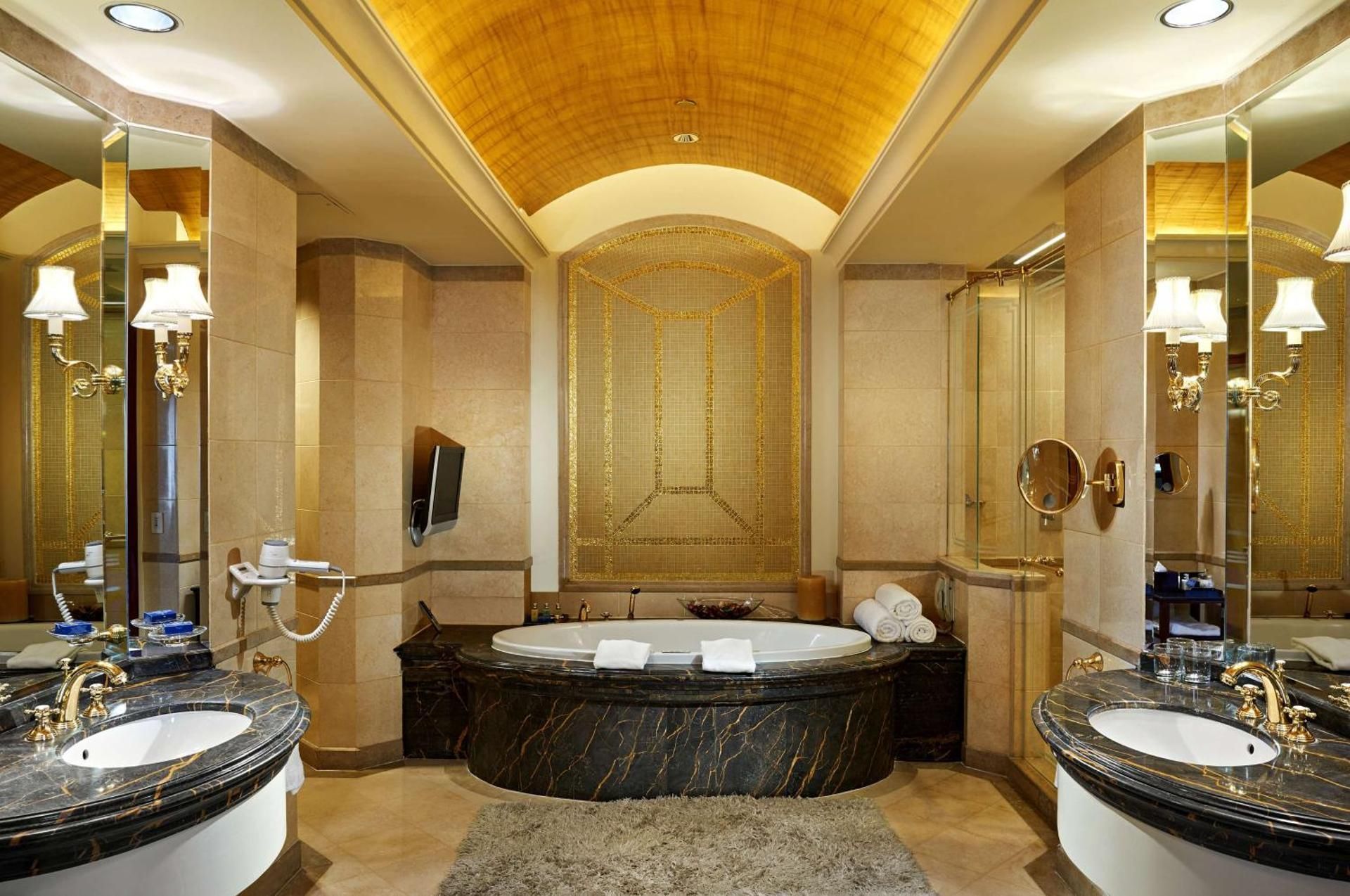 Royal Suite with Nile View