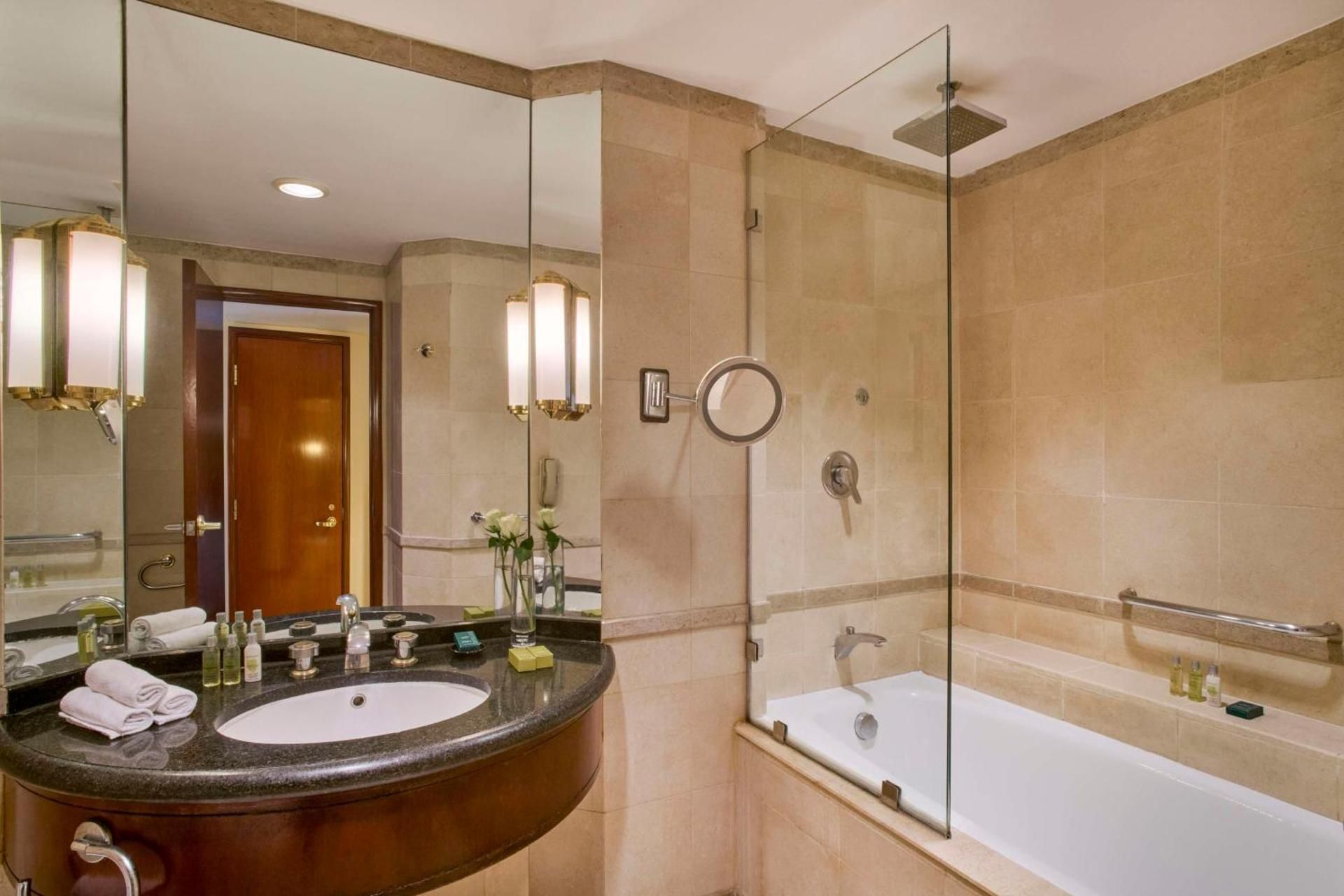 Family Connecting Room - Nile View