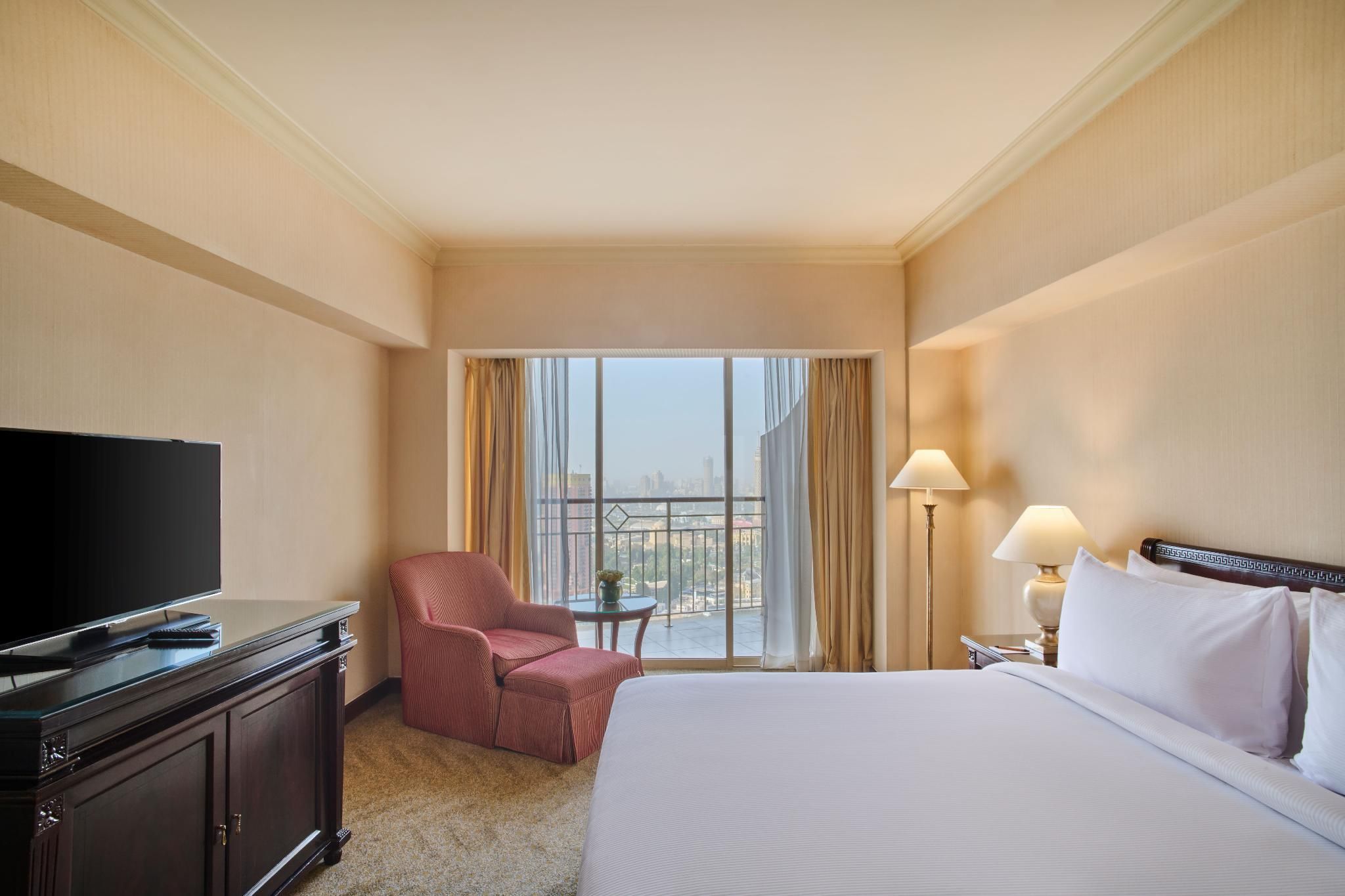 King Corner One Bedroom Suite With Nile View